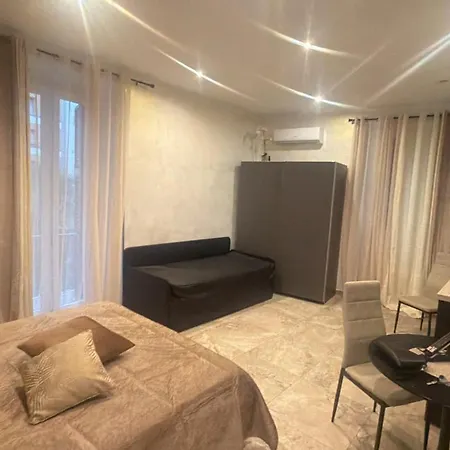 Aeterna Sapienza Guest house *